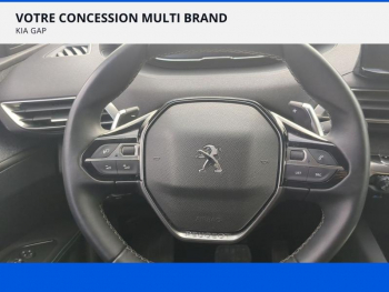 Photo 15 du bon plan PEUGEOT 3008 HYBRID 225ch Allure Pack e-EAT8 occasion à 20990 €