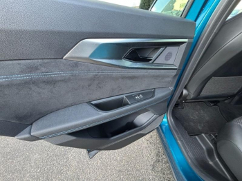 Photo 16 du bon plan RENAULT Austral 1.2 E-Tech full hybrid 200ch esprit Alpine - 25 occasion à 42990 €