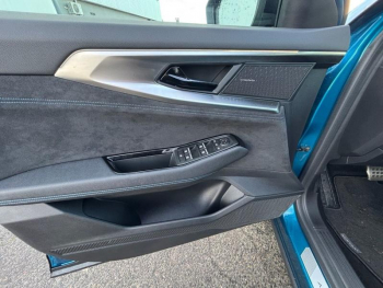 Photo 17 du bon plan RENAULT Austral 1.2 E-Tech full hybrid 200ch esprit Alpine - 25 occasion à 42990 €