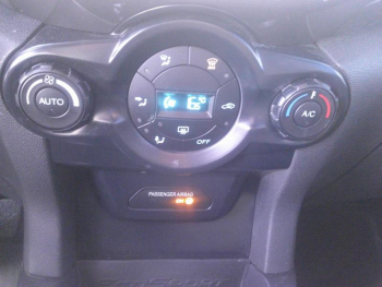 Photo 10 du bon plan FORD EcoSport 1.0 EcoBoost 125ch Titanium S occasion à 10901 €