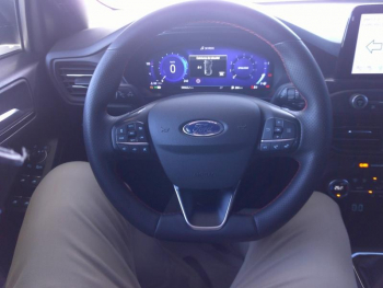 Photo 5 du bon plan FORD Focus 1.0 Flexifuel 125ch mHEV ST-Line X occasion à 18600 €