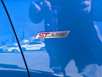 Photo 5 du bon plan FORD Puma 1.0 EcoBoost Hybrid 125ch ST-Line S&S occasion à 26489 €