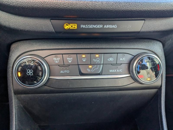 Photo 23 du bon plan FORD Fiesta 1.0 Flexifuel 95ch ST-Line 5p occasion à 15923 €