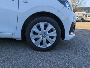 Photo 9 du bon plan PEUGEOT 108 VTi 72 Style S&S 4cv 5p occasion à 8890 €