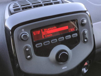 Photo 23 du bon plan PEUGEOT 108 VTi 72 Style S&S 4cv 5p occasion à 8890 €