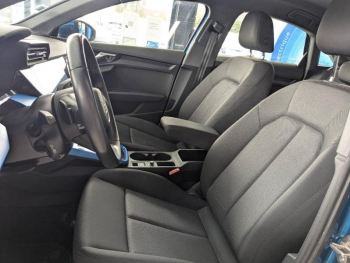 Photo 3 du bon plan AUDI A3 Berline 35 TFSI 150ch Mild Hybrid S line S tronic 7 occasion à 23900 €