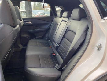 Photo 19 du bon plan NISSAN Qashqai 1.3 Mild Hybrid 158ch Tekna Xtronic occasion à 23290 €