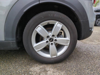 Photo 11 du bon plan MINI Countryman Cooper 136ch Salt BVA occasion à 15900 €