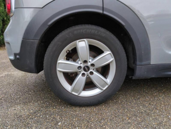 Photo 12 du bon plan MINI Countryman Cooper 136ch Salt BVA occasion à 15900 €