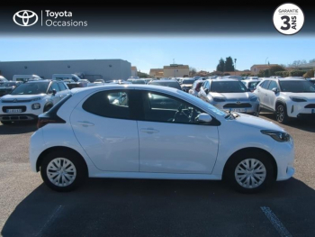 Photo 17 du bon plan TOYOTA Yaris 70 VVT-i Dynamic Business 5p MY22 occasion à 15990 €
