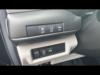 Photo 12 du bon plan SUZUKI Swift 1.2 Hybrid 83ch PrivilÃ¨ge Auto occasion à 18990 €