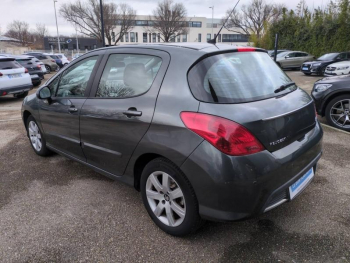 Photo 3 du bon plan PEUGEOT 308 1.6 e-HDi112 FAP Sportium 5p occasion à 5780 €