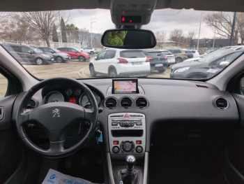 Photo 17 du bon plan PEUGEOT 308 1.6 e-HDi112 FAP Sportium 5p occasion à 5780 €