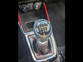 Photo 21 du bon plan SUZUKI Swift 1.4 Boosterjet Hybrid 129ch Sport occasion à 17490 €