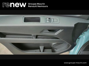 Photo 15 du bon plan RENAULT Master Fg VUL F3500 L2H2 E-Tech 140ch Advance grande autonomie occasion à 44900 €
