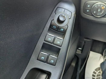 Photo 15 du bon plan FORD Puma 1.0 Flexifuel 125ch S&S mHEV Titanium occasion à 18790 €