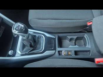 Photo 16 du bon plan VOLKSWAGEN T-Roc 2.0 TDI 116ch Life Business occasion à 22890 €