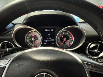 Photo 22 du bon plan MERCEDES-BENZ Classe SLK 350 7GTro+ occasion à 32990 €