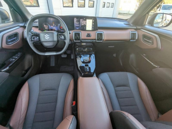 Photo 29 du bon plan SUZUKI Vitara 184ch 61kWh Style AllGrip occasion à 37490 €