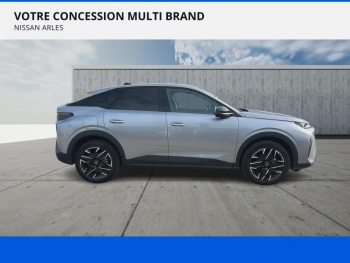 Photo 5 du bon plan PEUGEOT 3008 1.2 Hybrid 136ch Allure e-DCS6 occasion à 27900 €