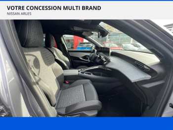 Photo 12 du bon plan PEUGEOT 3008 1.2 Hybrid 136ch Allure e-DCS6 occasion à 27900 €