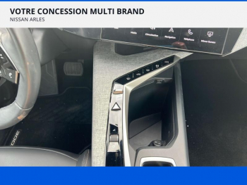 Photo 21 du bon plan PEUGEOT 3008 1.2 Hybrid 136ch Allure e-DCS6 occasion à 27900 €