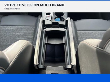 Photo 22 du bon plan PEUGEOT 3008 1.2 Hybrid 136ch Allure e-DCS6 occasion à 27900 €