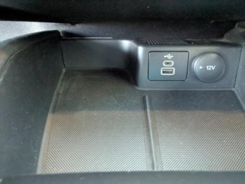 Photo 11 du bon plan FORD Kuga 2.5 Duratec 190ch FHEV E85 Titanium BVA occasion à 22490 €