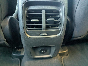 Photo 21 du bon plan FORD Kuga 2.5 Duratec 190ch FHEV E85 Titanium BVA occasion à 22490 €