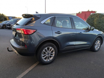 Photo 38 du bon plan FORD Kuga 2.5 Duratec 190ch FHEV E85 Titanium BVA occasion à 22490 €