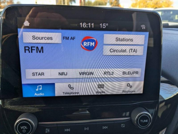 Photo 11 du bon plan FORD Fiesta 1.0 Flexifuel 95ch Cool & Connect 5p occasion à 15490 €