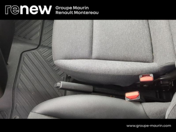 Photo 32 du bon plan RENAULT Master Fg VUL F3500 L2H2 E-Tech 140ch Advance grande autonomie occasion à 44900 €