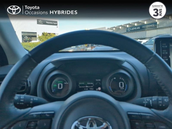 Photo 13 du bon plan TOYOTA Yaris 116h Design 5p MY22 occasion à 22200 €