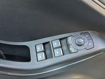 Photo 3 du bon plan FORD Puma 1.0 Flexifuel 125ch S&S mHEV Titanium Design 2 occasion à 17990 €