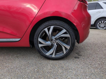 Photo 11 du bon plan RENAULT Clio 1.6 E-Tech hybride 140ch RS Line -21N occasion à 14900 €