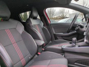 Photo 14 du bon plan RENAULT Clio 1.6 E-Tech hybride 140ch RS Line -21N occasion à 14900 €