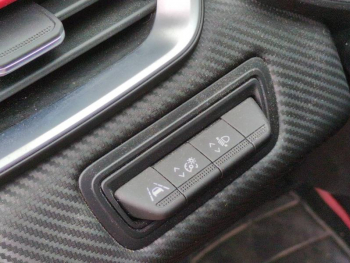 Photo 19 du bon plan RENAULT Clio 1.6 E-Tech hybride 140ch RS Line -21N occasion à 14900 €