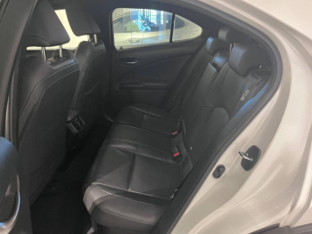 Photo 13 du bon plan LEXUS UX 250h 2WD Luxe Plus MY21 occasion à 24990 €