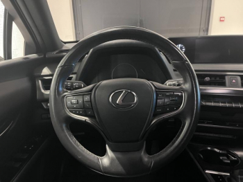 Photo 14 du bon plan LEXUS UX 250h 2WD Luxe Plus MY21 occasion à 24990 €