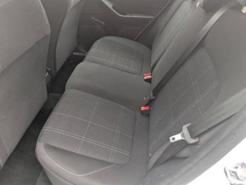 Photo 11 du bon plan FORD Fiesta 1.1 85ch Cool & Connect 5p Euro6.2 occasion à 12670 €