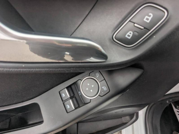 Photo 12 du bon plan FORD Fiesta 1.1 85ch Cool & Connect 5p Euro6.2 occasion à 12670 €