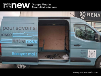 Photo 16 du bon plan RENAULT Master Fg VUL F3500 L2H2 E-Tech 140ch Advance grande autonomie occasion à 44900 €