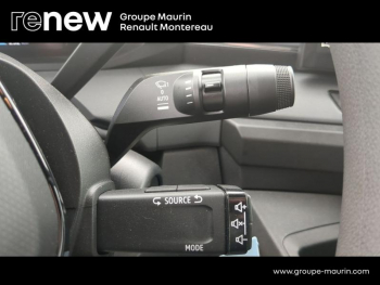 Photo 23 du bon plan RENAULT Master Fg VUL F3500 L2H2 E-Tech 140ch Advance grande autonomie occasion à 44900 €