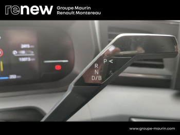 Photo 24 du bon plan RENAULT Master Fg VUL F3500 L2H2 E-Tech 140ch Advance grande autonomie occasion à 44900 €