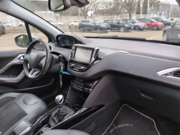 Photo 15 du bon plan PEUGEOT 2008 1.2 PureTech 130ch E6.c Allure S&S occasion à 7990 €