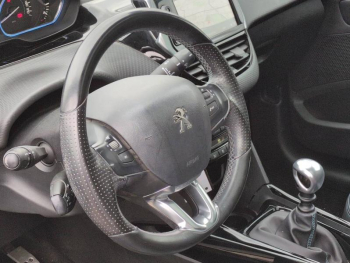 Photo 18 du bon plan PEUGEOT 2008 1.2 PureTech 130ch E6.c Allure S&S occasion à 7990 €