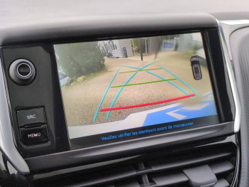 Photo 24 du bon plan PEUGEOT 2008 1.2 PureTech 130ch E6.c Allure S&S occasion à 7990 €