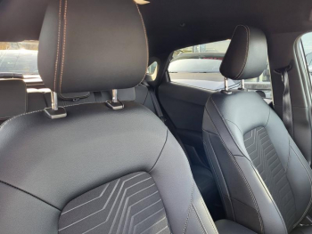 Photo 5 du bon plan FORD Puma 1.0 EcoBoost 155ch S&S mHEV ST-Line X Gold Edition Powershift occasion à 22890 €