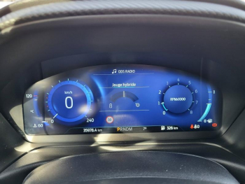 Photo 15 du bon plan FORD Puma 1.0 EcoBoost 155ch S&S mHEV ST-Line X Gold Edition Powershift occasion à 22890 €