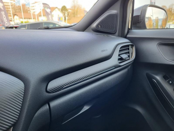 Photo 28 du bon plan FORD Puma 1.0 EcoBoost 155ch S&S mHEV ST-Line X Gold Edition Powershift occasion à 22890 €